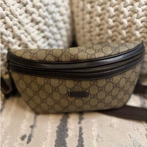 Gucci Supreme Brown Belt Bag